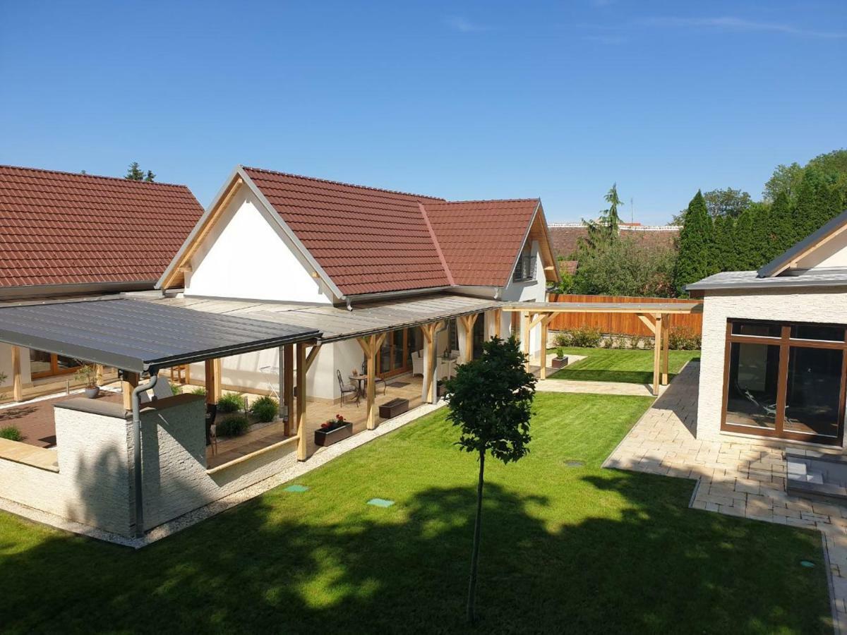 Villa Quality Wellness Dozmat Exteriér fotografie